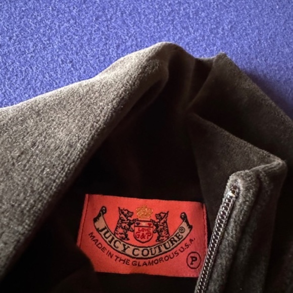 Juicy Couture Black Long Sleeve Zip Up Velour Jacket Girls Size Petite - Picture 3 of 4